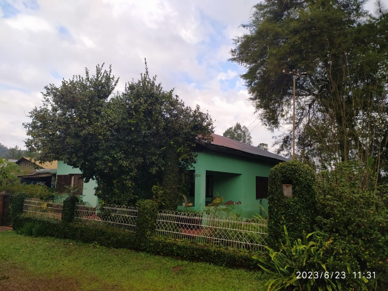 Lote con casa en Dos de Mayo
